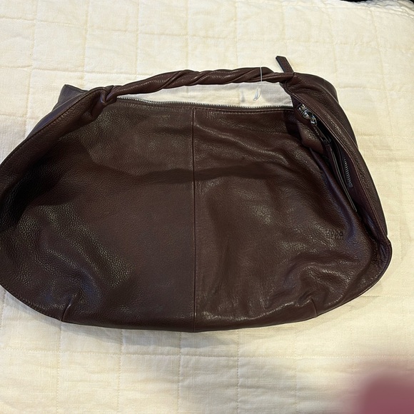 HOBO Handbags - NWOT HOBO Bag 49x 11”. Brand new brown leather.